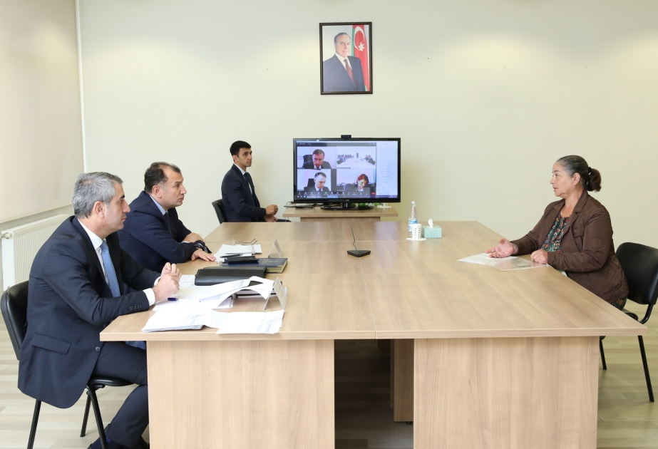 İqtisadiyyat nazirinin müavini Biləsuvarda vətəndaşlarla görüşüb
