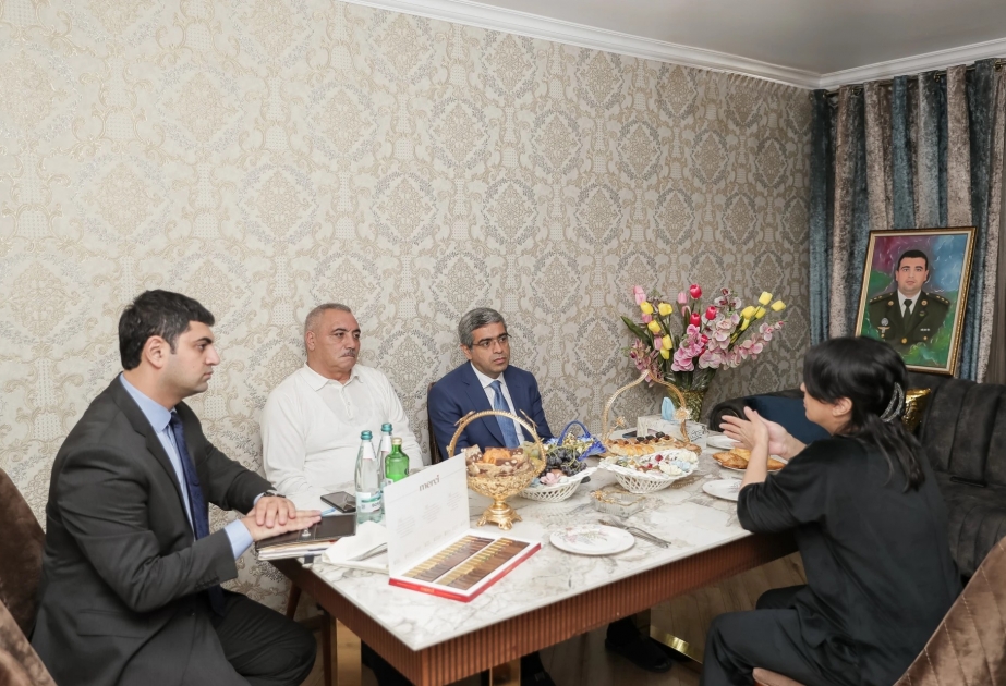 Nazir müavini şəhid Azad Hümbətovun ailəsini ziyarət edib