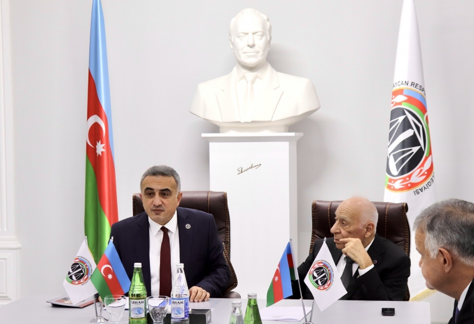 Vəkillər Kollegiyası Rəyasət Heyətinin iclasında bir sıra qərarlar qəbul edilib