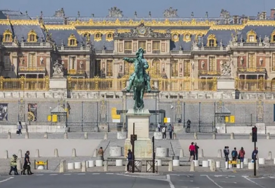 Versailles Palace evacuated for sixth time after another bomb threat