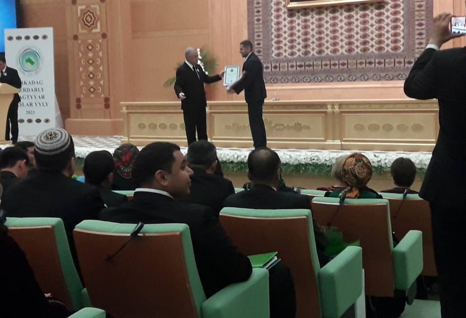 MDU-nun magistrantı Türkmənistanda beynəlxalq elmi müsabiqədə uğur qazanıb