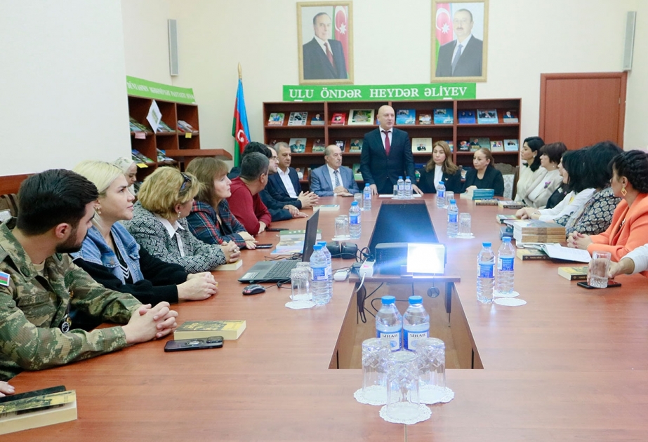 Respublika Gənclər Kitabxanasında “Müharibə dövrü ədəbiyyatı” mövzusunda dinləmə keçirilib