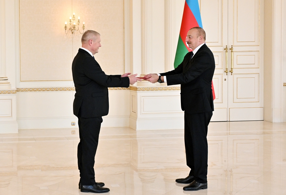 Präsident Ilham Aliyev empfängt neuen lettischen Botschafter AKTUALISIERT VIDEO