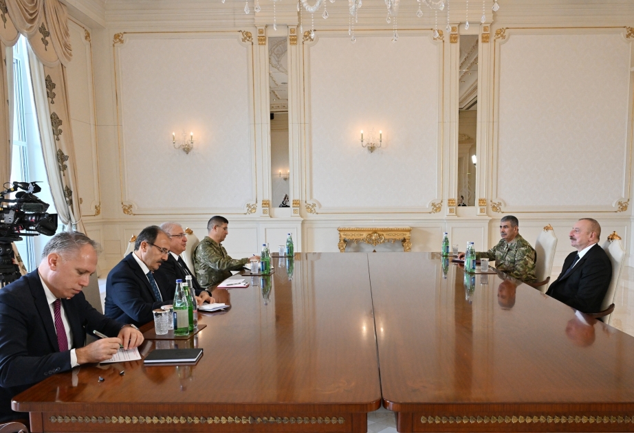 Präsident Ilham Aliyev empfängt türkischen Verteidigungsminister  AKTUALISIERT VIDEO