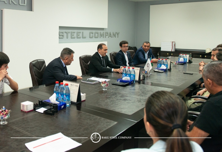 ®  "Baku Steel Company" QSC əməkdaşlarının yüksək balla ali məktəblərə qəbul olunan övladlarını mükafatlandırıb