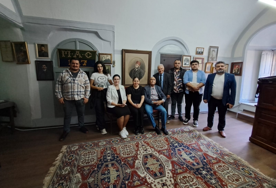 İstanbulda görkəmli xanəndə Məşədi Məhəmməd Fərzəliyev haqqında kitabın təqdimatı olub