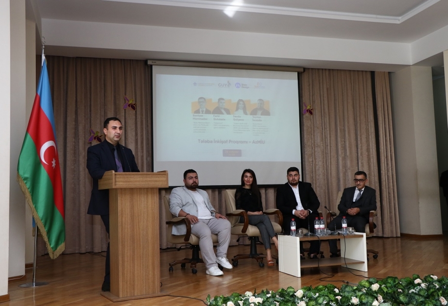 Tələbələr təcrübəli spikerlərdən əmək bazarının şərtlərini öyrəniblər