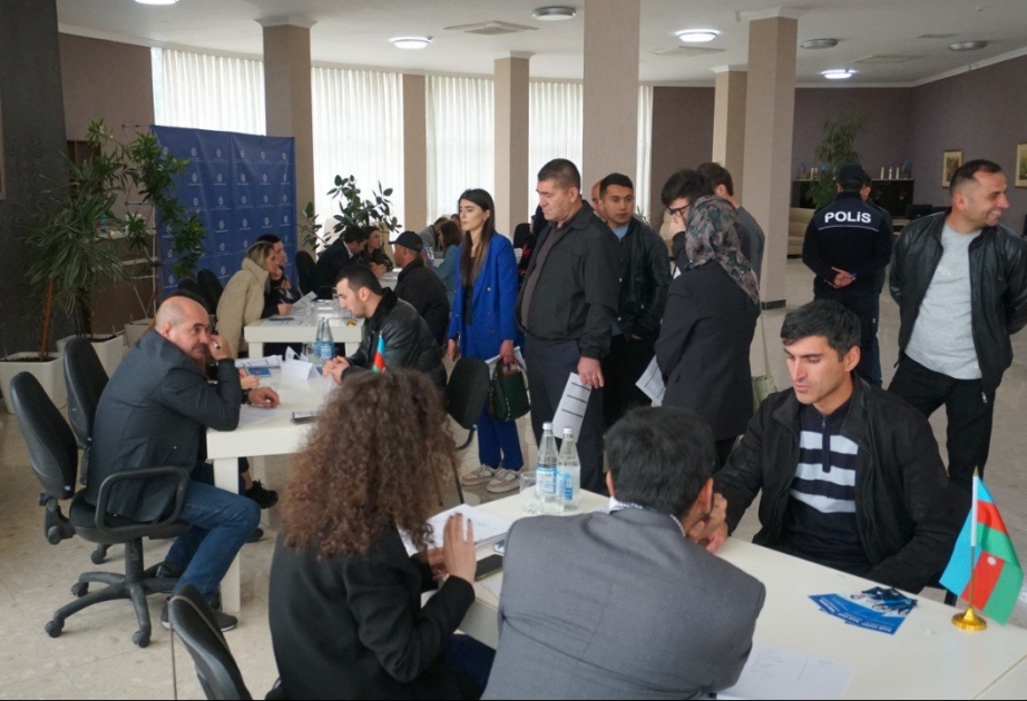 Qusarda əmək yarmarkası: 80 boş iş yeri, 800 manatadək maaş