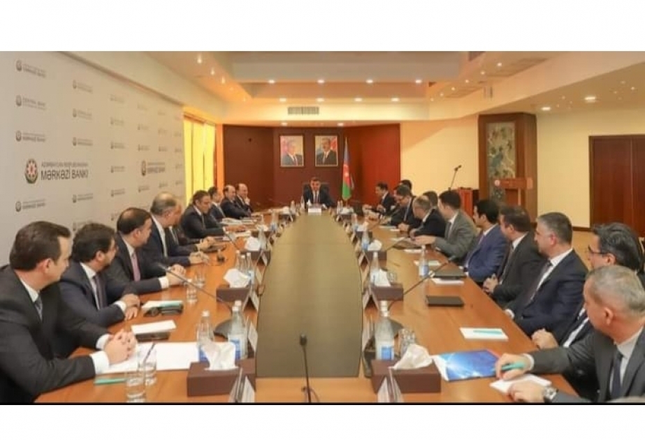 Son dövrlərdə qlobal meyillərin və çağırışların maliyyə-bank sektoruna təsiri müzakirə edilib