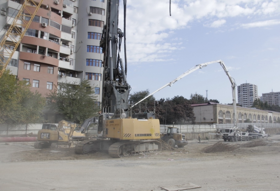 “Bakı metropoliteni”nin “B-04” stansiyasında sərnişin platforması inşa olunub