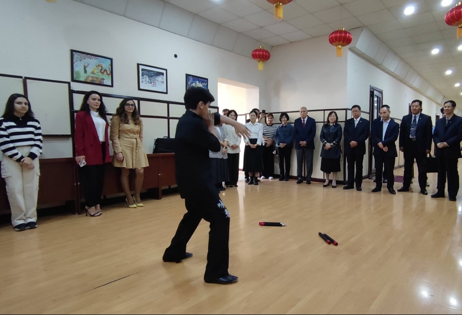 安徽大学代表团到访巴库国立大学孔子学院