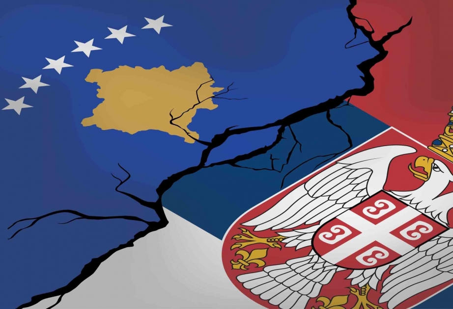 Kosovo Serbiya ilə dialoqu bərpa edir
