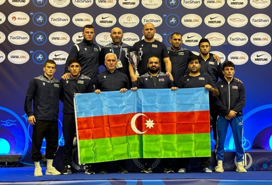 El equipo de lucha libre de Azerbaiyán se clasifica tercero en el Campeonato del Mundo