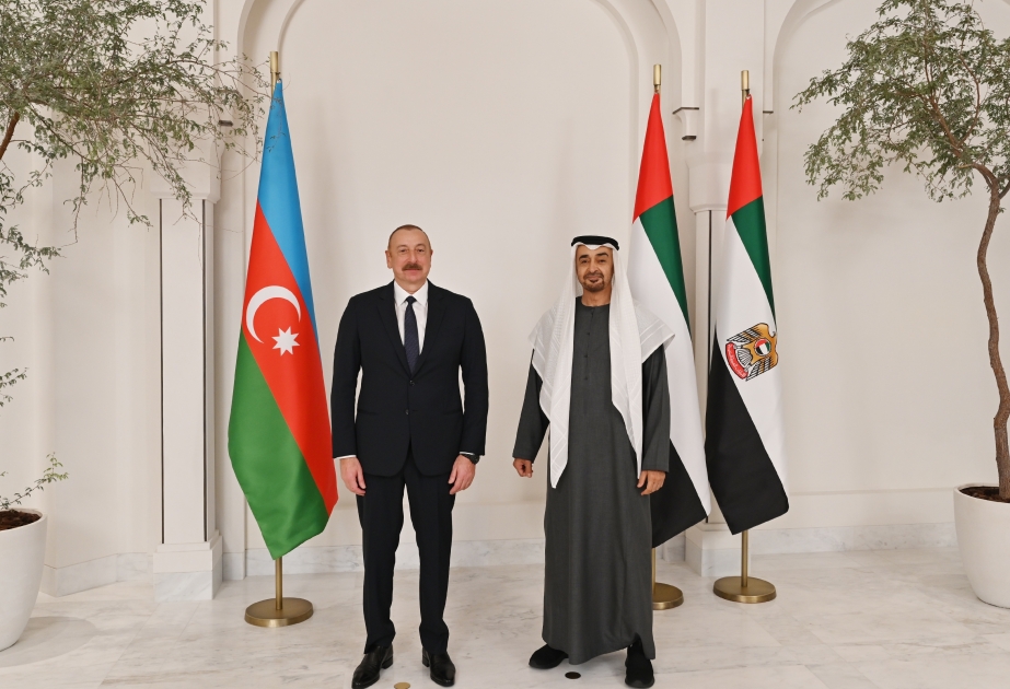 Präsident Ilham Aliyev telefoniert mit dem Präsidenten der Vereinigten Arabischen Emirate