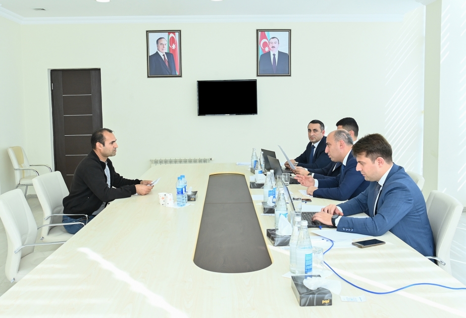 Elm və təhsil naziri Şirvanda vətəndaşlarla görüşüb