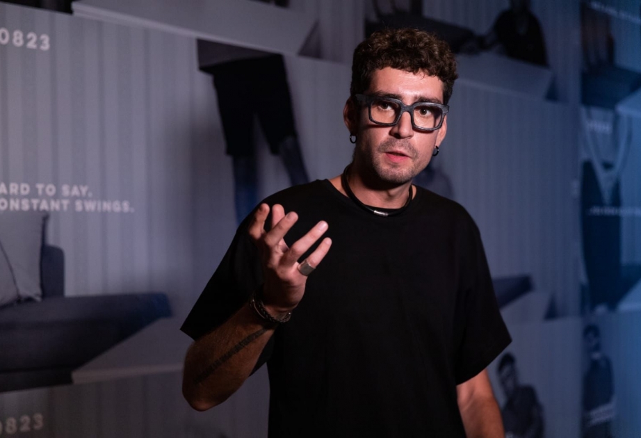 Rəssam Maksim Tatarintsev: Süni intellekt həqiqətən düşünməyi və ideya generasiya etməyi öyrənsə, bu, artıq hansısa başqa materiya olacaq
