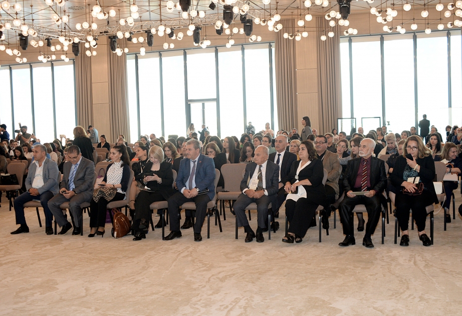 Musiqi Forumunun növbəti panel sessiyasında ənənəvi musiqi janrları müzakirə olunub