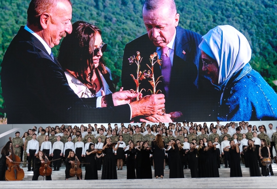 Türkiyə Cümhuriyyətinin 100 illik yubileyi münasibətilə Azərbaycan gəncləri marş ərsəyə gətirib