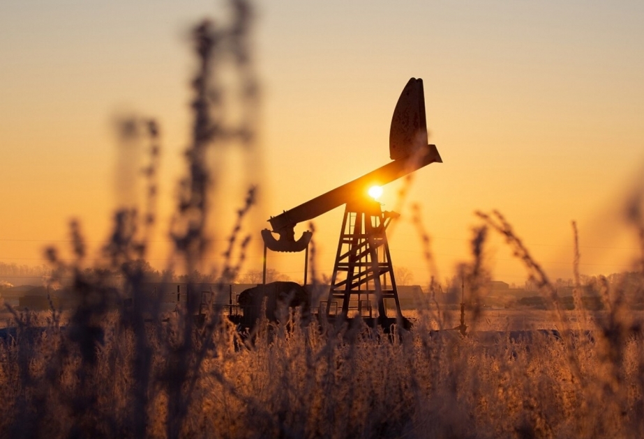 Цена нефти марки «Азери Лайт» вновь снизилась