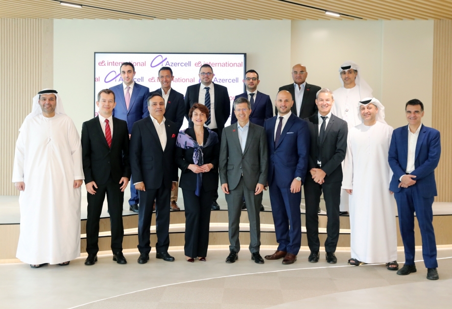 ®  e& International (Etisalat) создает стратегическое партнерство в Азербайджане
