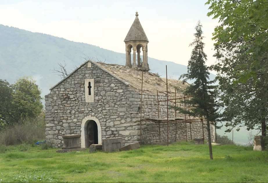 Ermənilərin özününküləşdirmək istədiyi Ağ xaç kilsəsi  FOTO