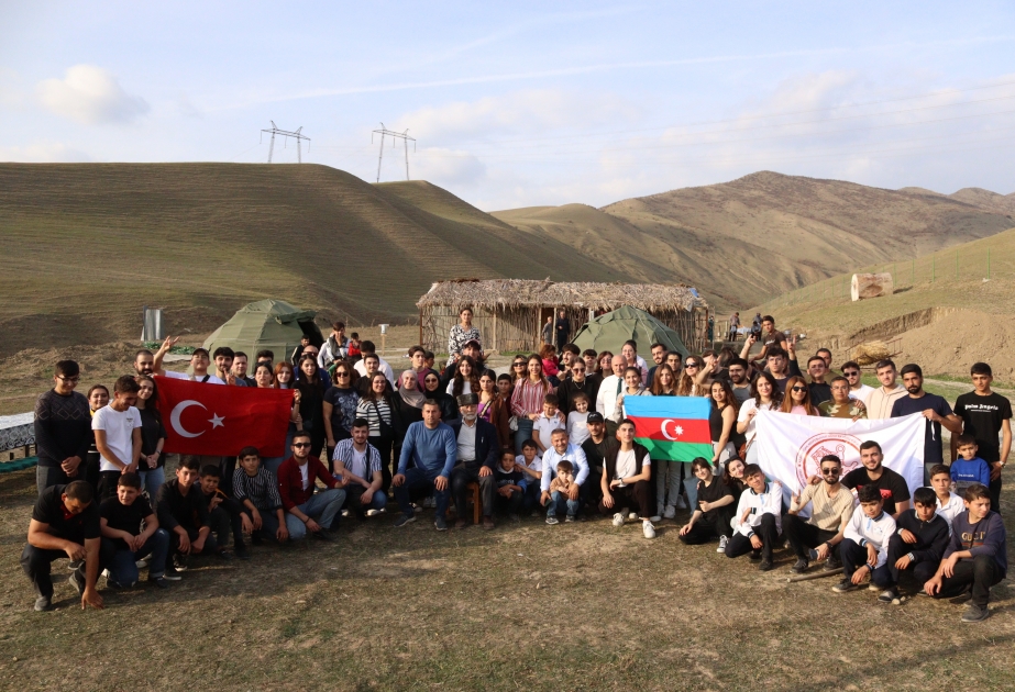 Belçikalı və azərbaycanlı tələbələr “Tərəkəmə yurdu” ilə tanış olublar