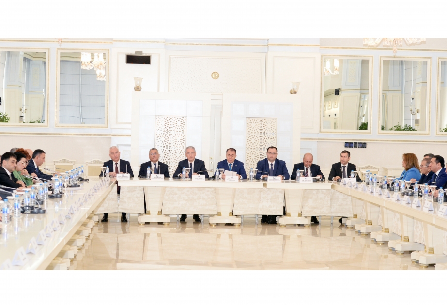 Milli Məclisdə mina təhlükəsi ilə bağlı ictimai dinləmə keçirilir