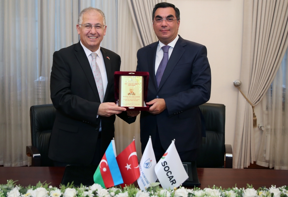 La Escuela Superior de Petróleo de Bakú y la Universidad de Kocaeli de Türkiye sellan un acuerdo de cooperación