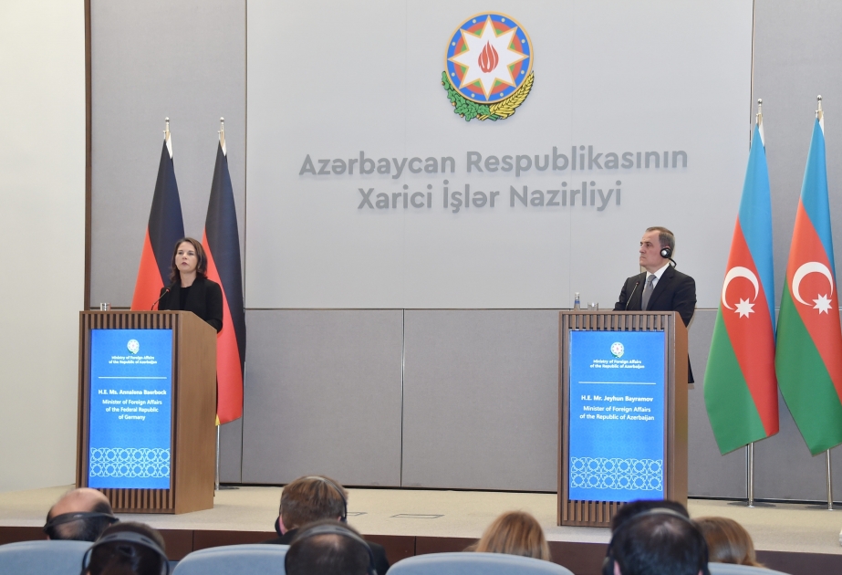Annalena Baerbock: "Alemania está dispuesta a ser mediadora en la normalización de las relaciones entre Azerbaiyán y Armenia