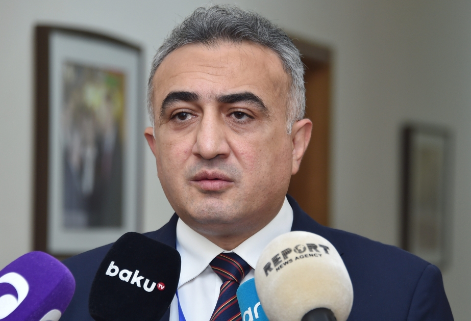 Anar Bağırov dövlət hesabına hüquqi yardıma görə vəkillərə ödənilən vəsaitlə bağlı cəmiyyətdəki müzakirələrə münasibət bildirib