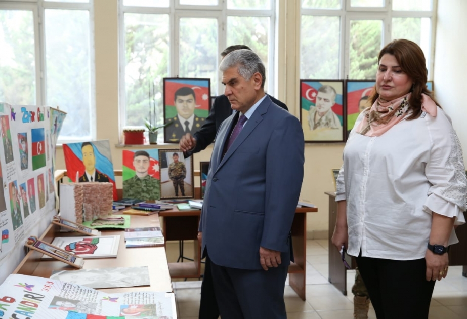ADPU-da Vətən müharibəsi şəhidlərinin xatirəsinə həsr olunmuş stend açılıb