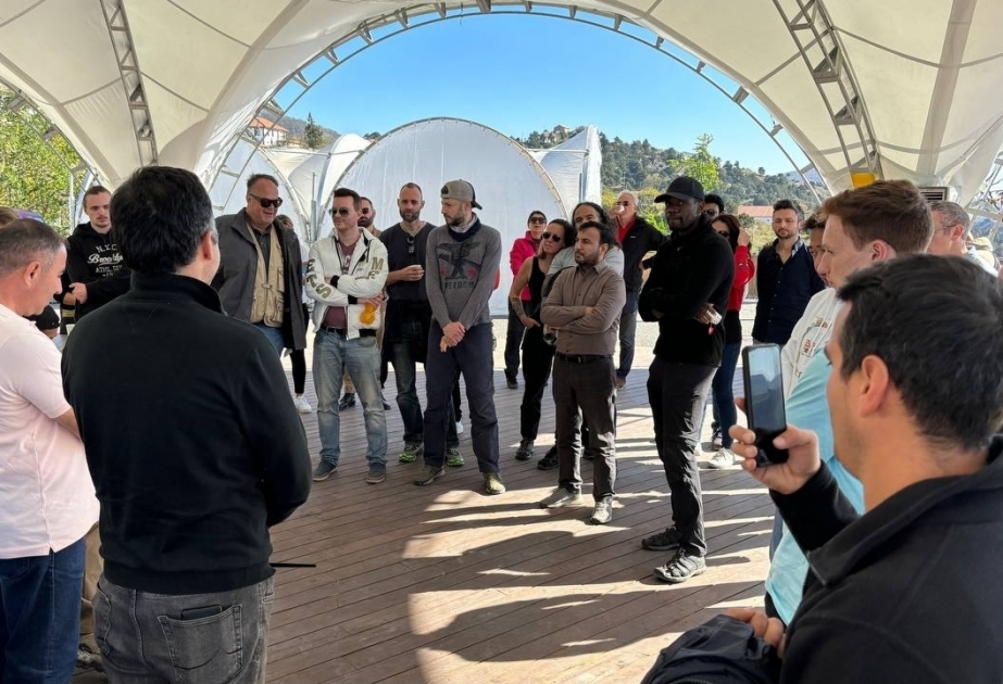 Viajeros internacionales visitan Kalbajar y Lachin