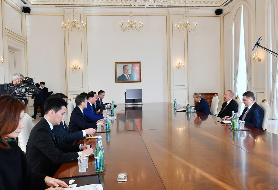 El Presidente de Azerbaiyán recibió a la delegación encabezada por el Presidente de la Cámara de Comercio e Industria de la República de Corea