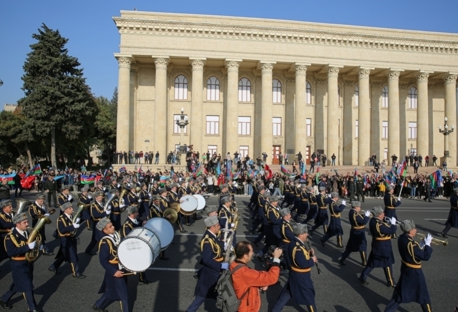 В День Победы в Баку пройдет шествие в сопровождении военного оркестра, будут перекрыты некоторые дороги   –  СПИСОК