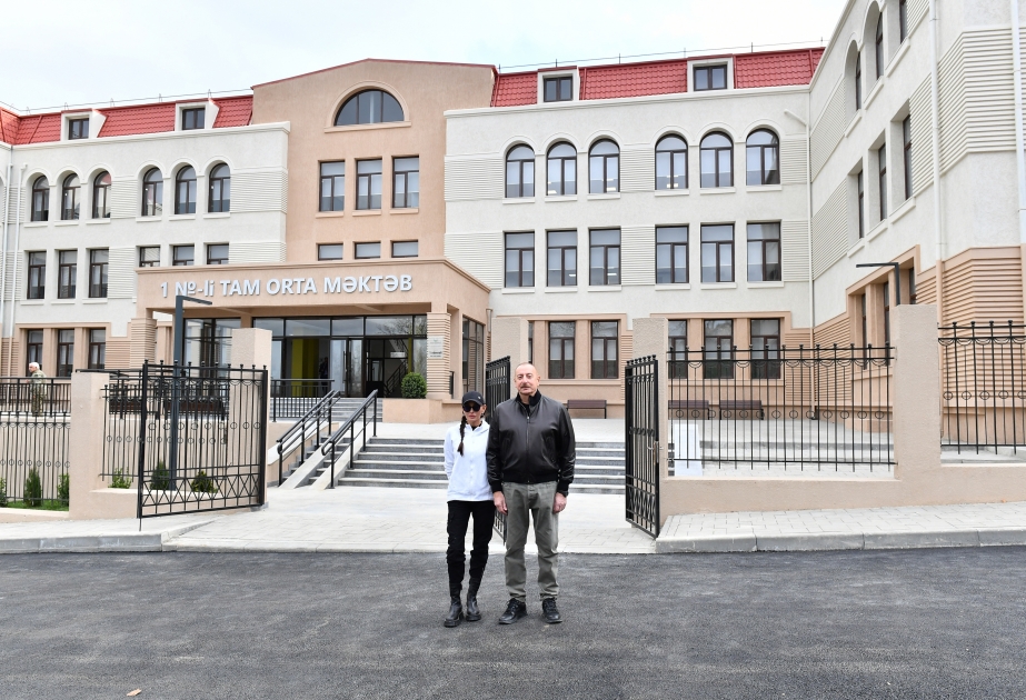 Schuscha: Präsident Ilham Aliyev weiht städtische Mittelschule Nr. 1 ein VIDEO