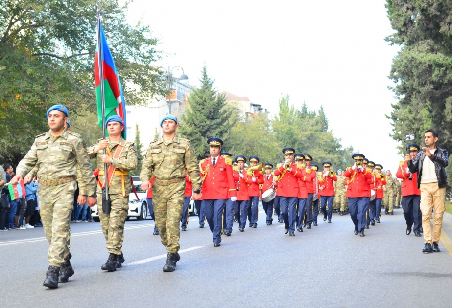 Sumqayıtda Şəhidlər xiyabanına yürüş keçirilib, bulvar ərazisində 11 min ağac əkilib