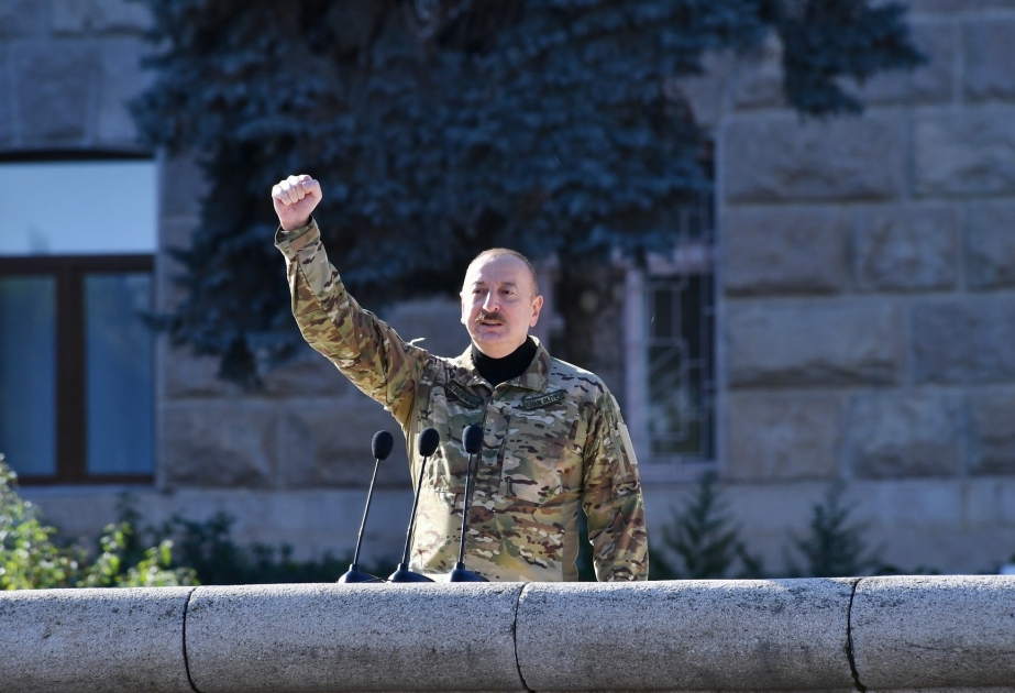 Ilham Aliyev : Les opérations militaires menées et l’exploit de nos soldats en 44 jours constituent une épopée héroïque
