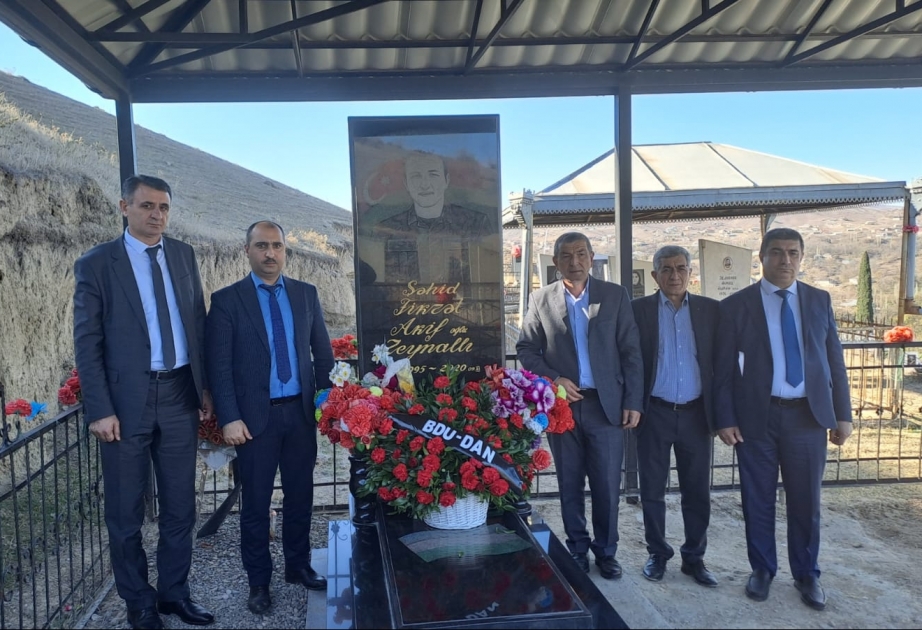 Universitetin şəhid məzunlarının məzarları ziyarət olunub