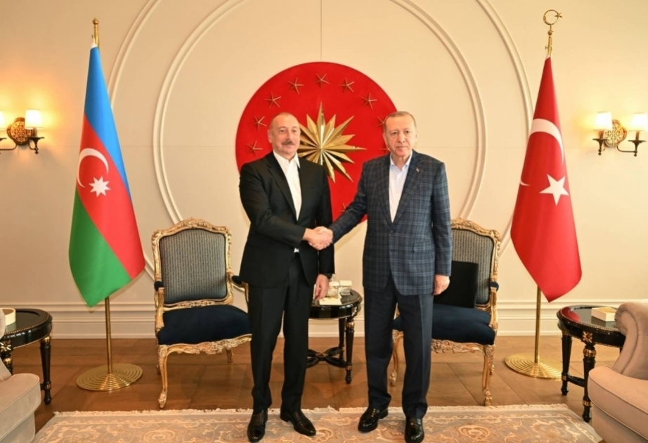 President of Türkiye congratulates his Azerbaijani counterpart on Victory Day