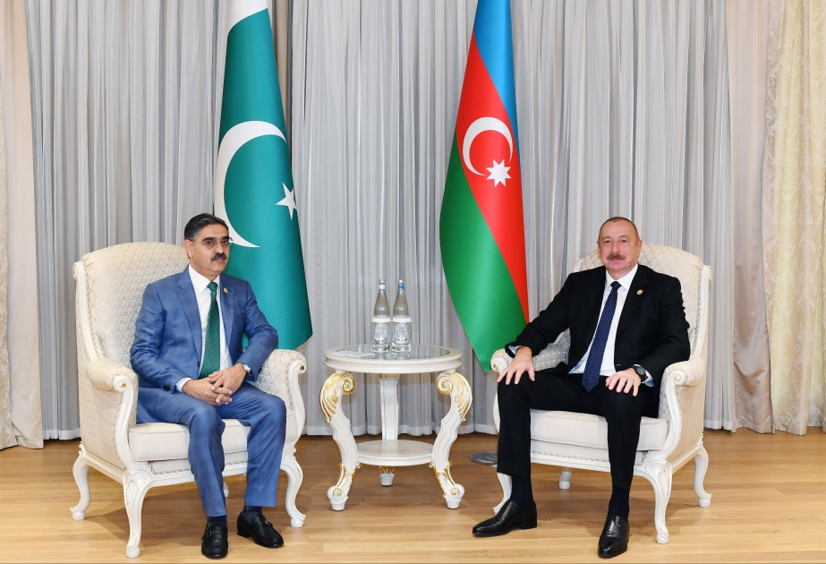 President of Azerbaijan Ilham Aliyev met with caretaker Prime Minister of Pakistan in Tashkent VIDEO