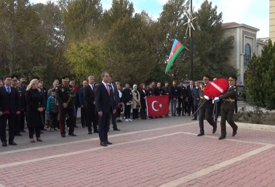 Naxçıvanda Mustafa Kamal Atatürkün anım mərasimi keçirilib