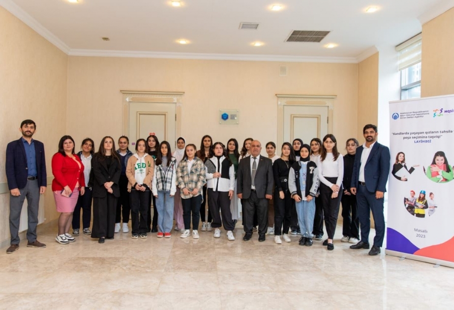 Kəndlərdə yaşayan qızlar üçün Masallıda yerləşən müəssisələrə infotur təşkil edilib