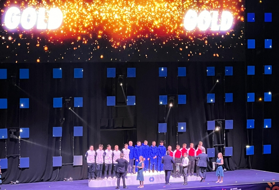 Aserbaidschanische Trampolinturner gewinnen im Team-Finale der Männer ihre erste Weltgoldmedaille