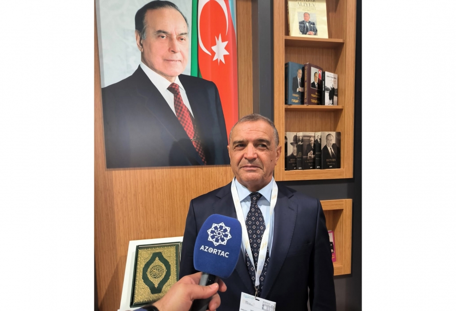 Kərim Tahirov: İldən-ilə kitab sərgisində iştirakçıların və ziyarətçilərin sayı artır
