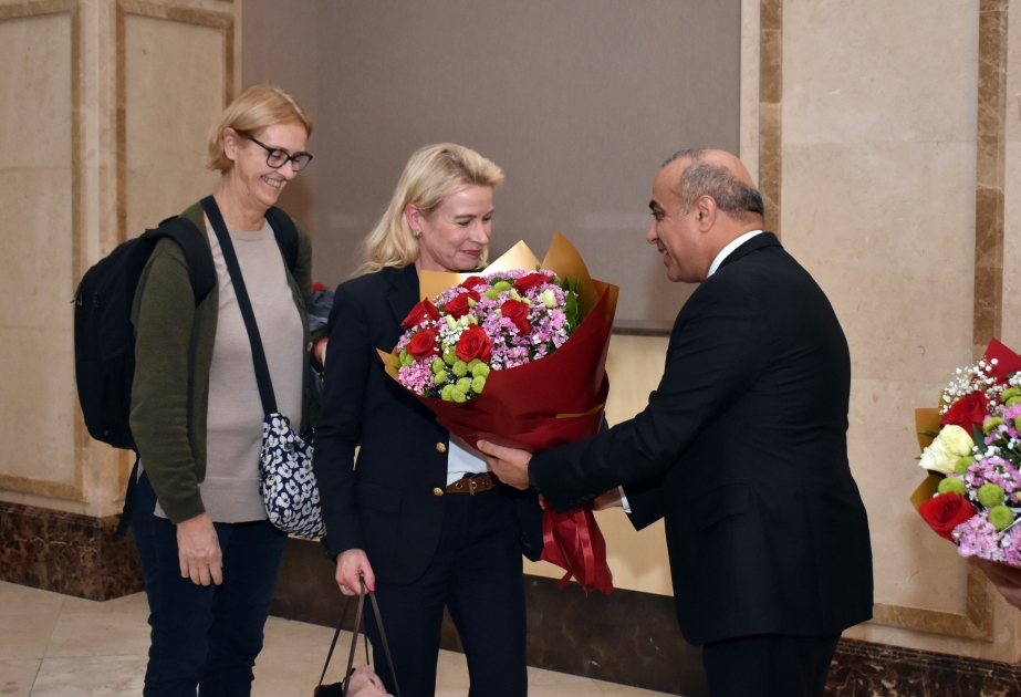 La présidente de l'AP de l’OSCE Pia Kauma arrive en Azerbaïdjan
