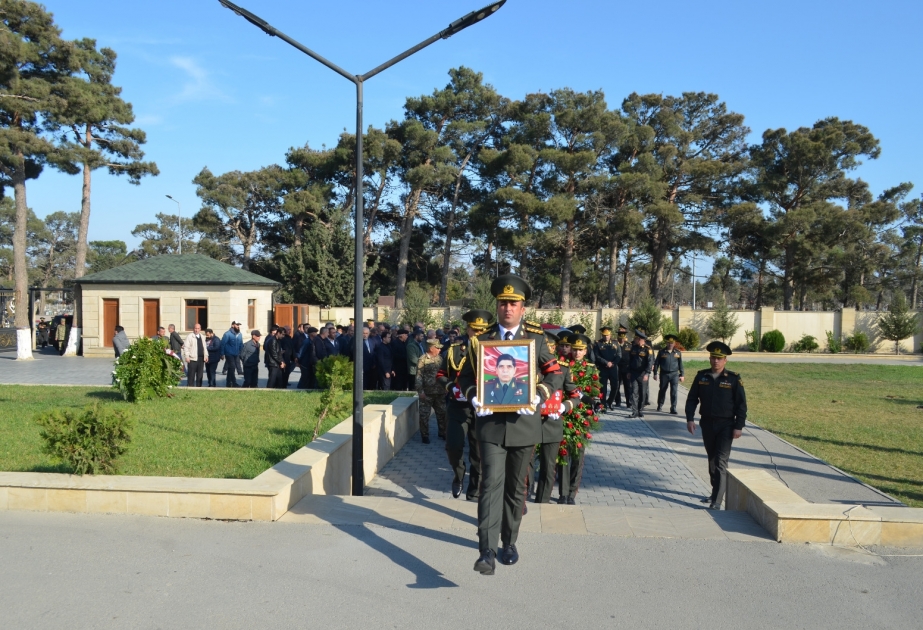 General-mayor Məmmədhüseyn Sarıyev son mənzilə yola salınıb