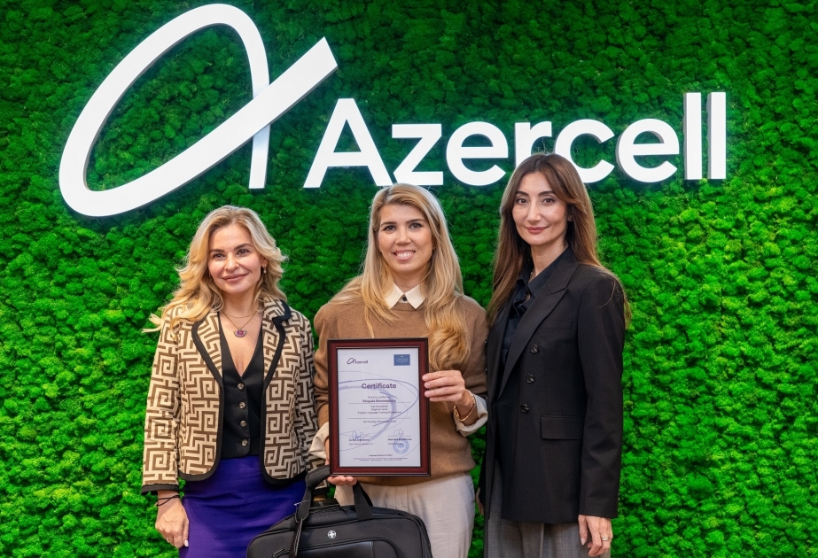 ®  Завершились очередные курсы английского языка, организованные Azercell для журналистов