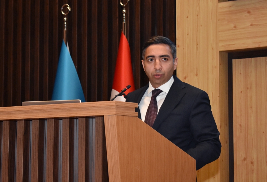 Zaur Əliyev: Ötən il 27 dövlət tibb müəssisənin rəhbər heyəti Ankarada tibb təlimlərində iştirak edib
