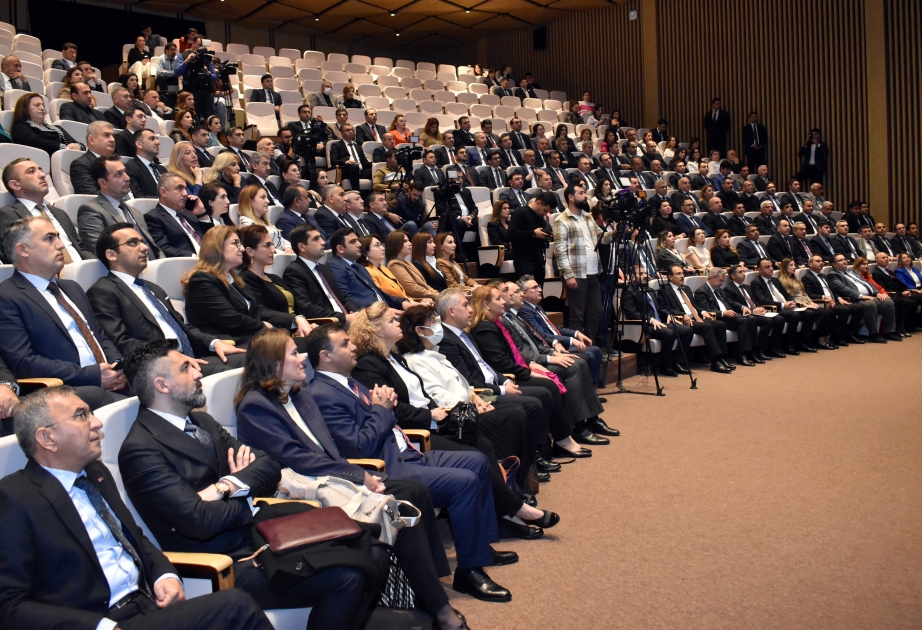 Xəstəxanaların idarəedilməsini həyata keçirən 60 nəfər Türkiyə təcrübəsini öyrənir