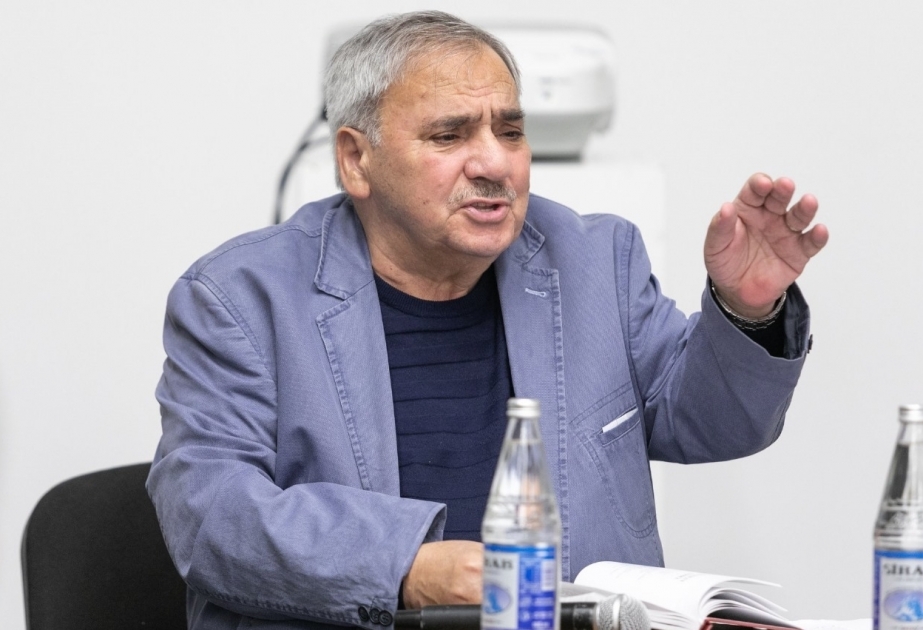 İlham Bədəlbəyli: Mən kənardan qiymət verilməsi məqsədilə deyil, özüm üçün yazıram